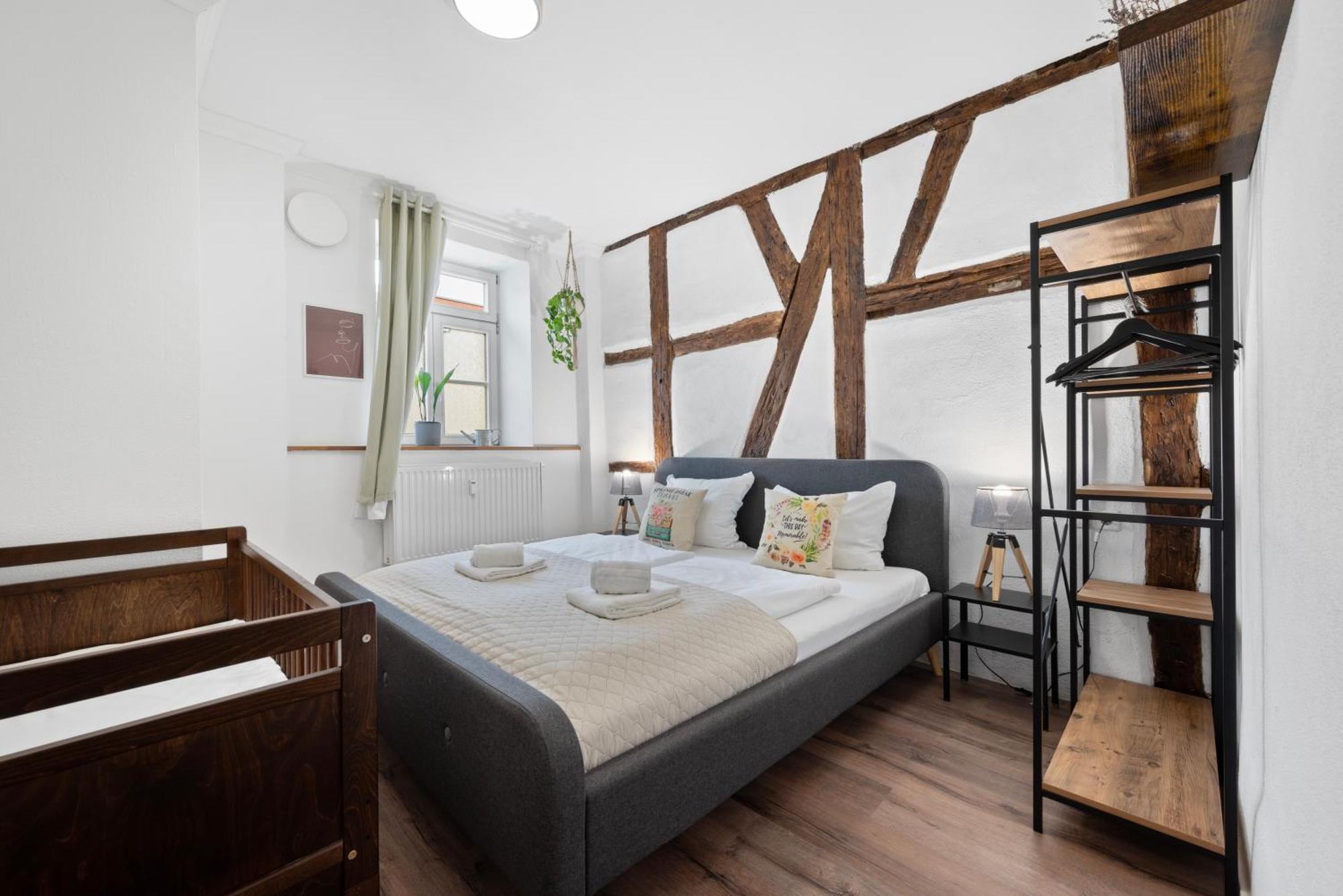 Backhome - Suite L - Parkhaus - Fantastische Schlosslage - Smarttv - Waschmaschine - Netflix - 50Qm - 24H Checkin- Apartment 1 Ludwigsburg Eksteriør billede